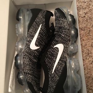 Meet your Posher, Parker